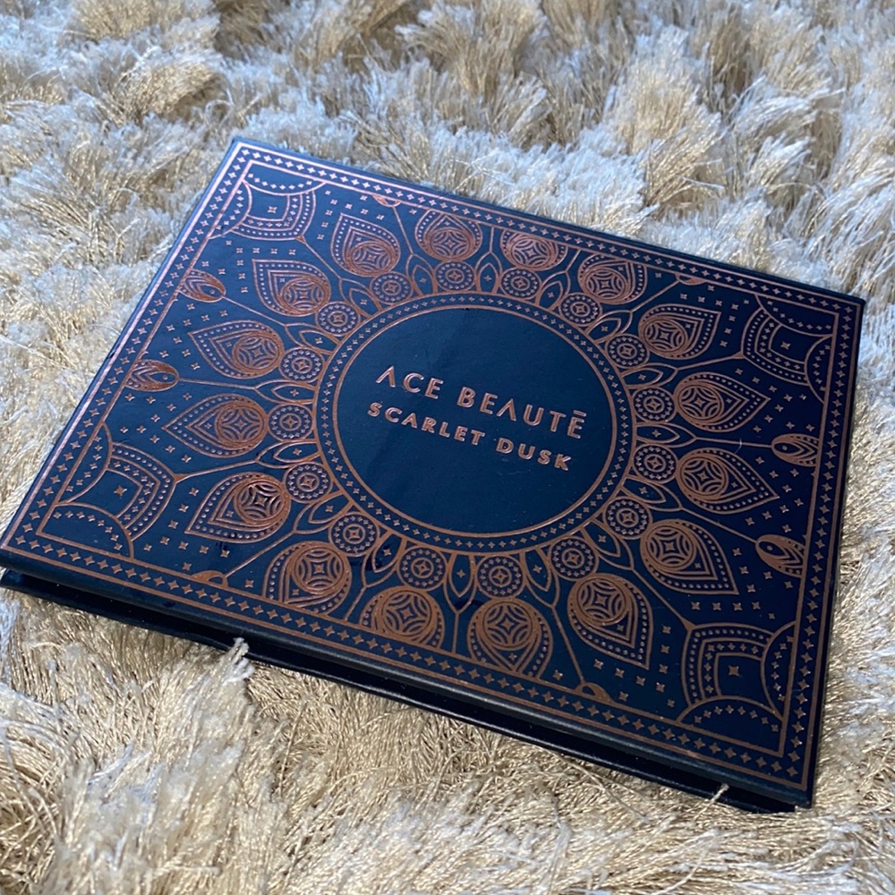 Ace Beaute Scarlet Dusk Palette never been used